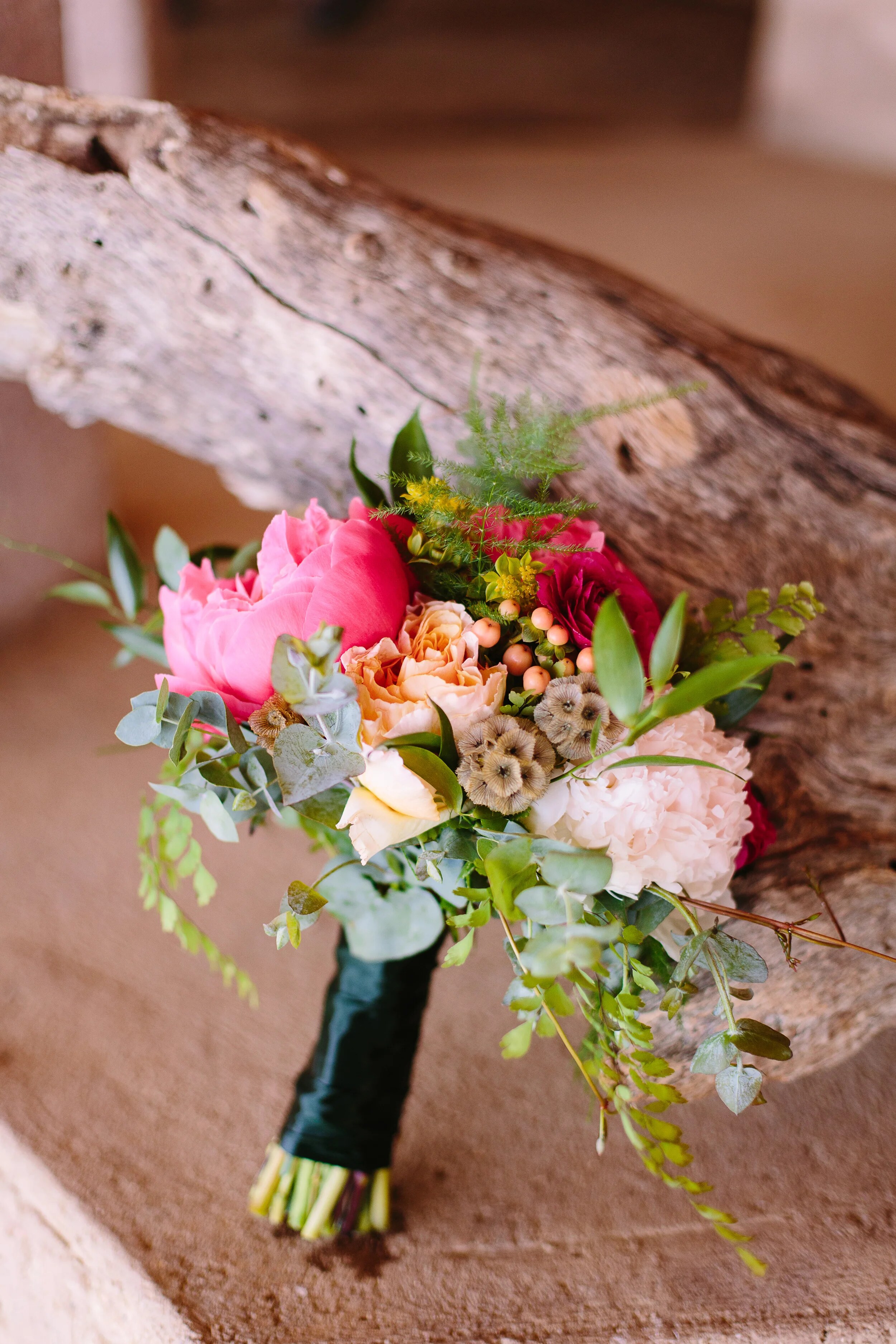 Wedding ceremony florals by Wisteria Lane