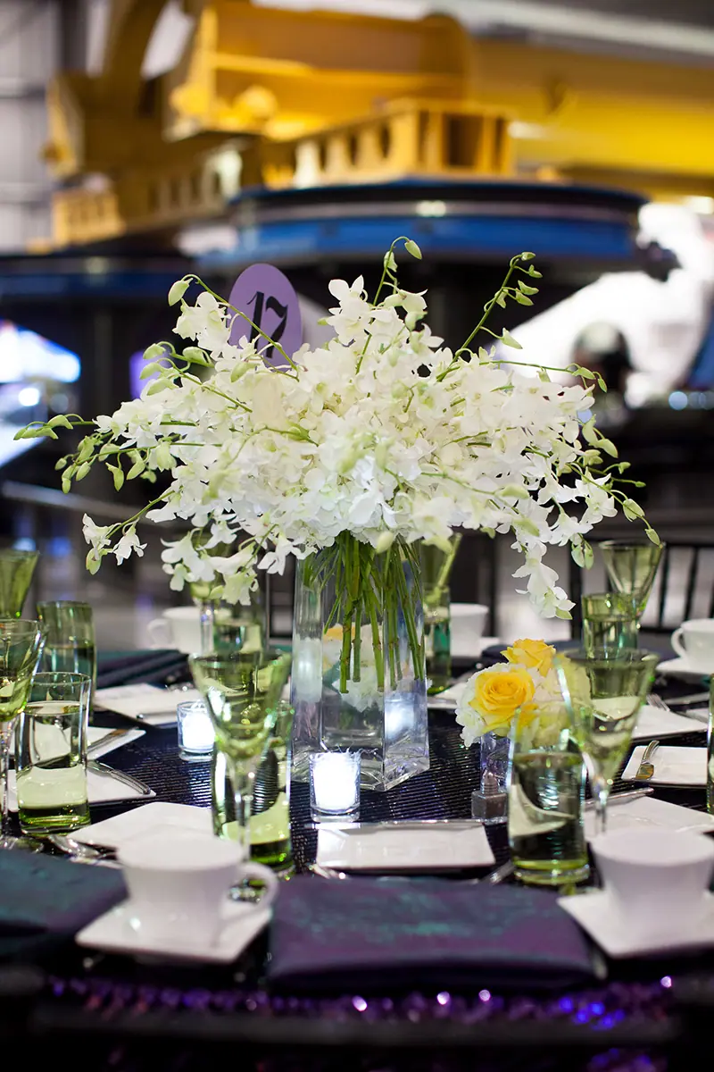 Elegant Floral Decorations for Corporate Events | Corporate Galleries